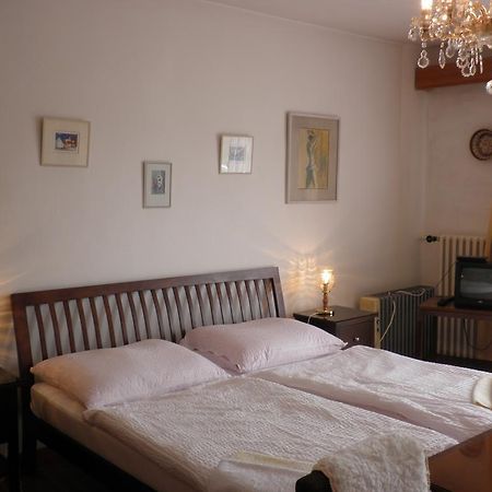 Pension Arcadia Praag Kamer foto
